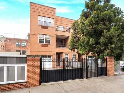 818 E 179th Street, Bronx, NY, 10460