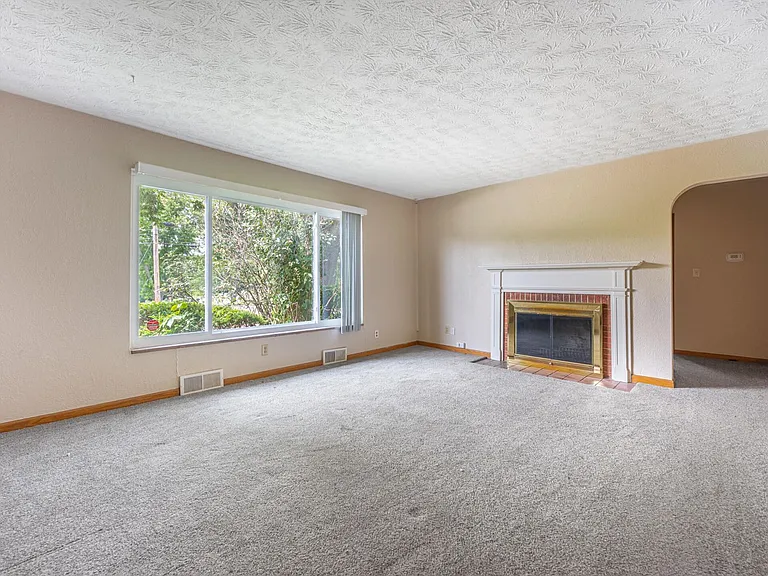 1822 W Schantz Ave #1822 — Photo 2
