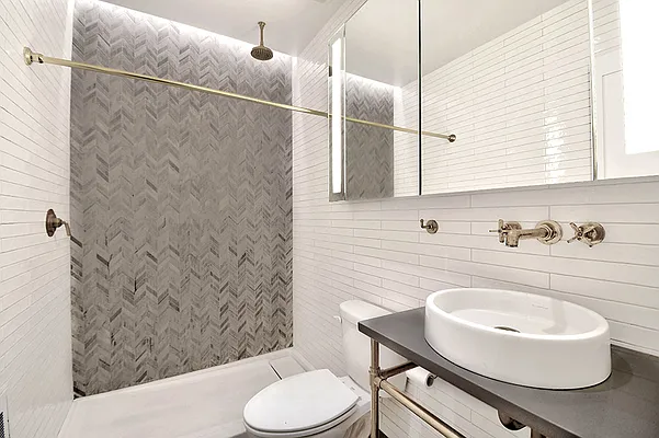 Rented by Urbane Brokerage | media 14