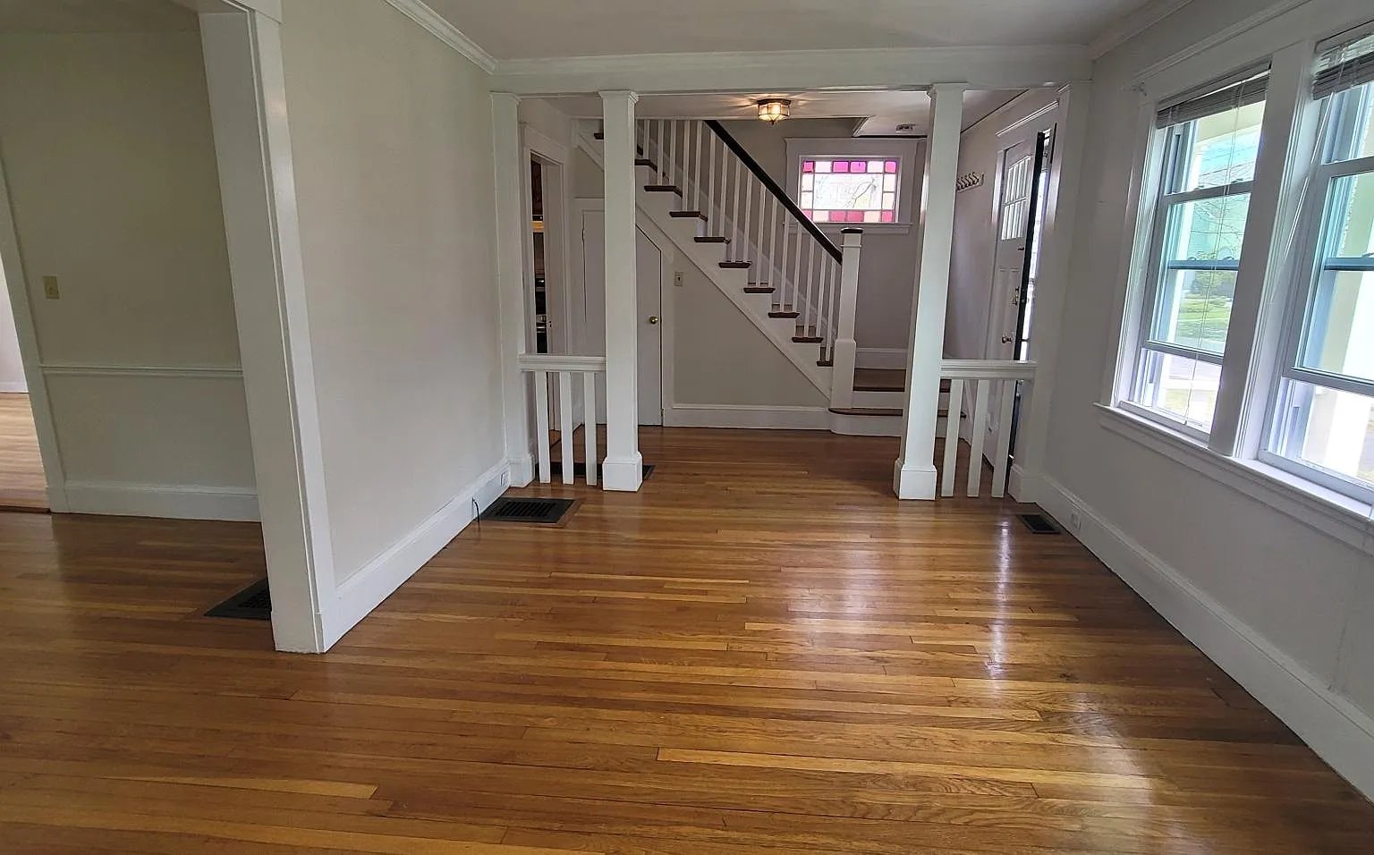 3 bed, 1800 sqft, $4,200 — Photo 4