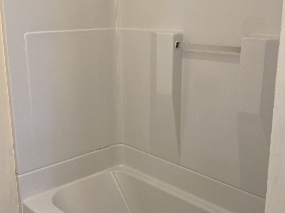 1st image of 84 Webster Ave #2