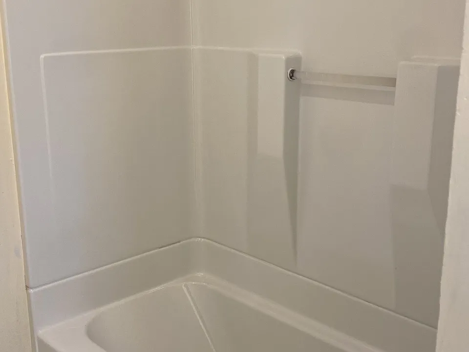84 Webster Ave #2