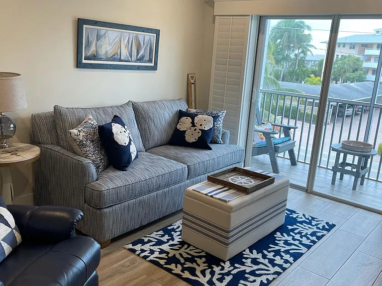 1100 Gulf Shore Blvd N #307 — Photo 11