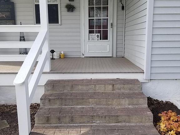 2nd image of 178 Cochran St