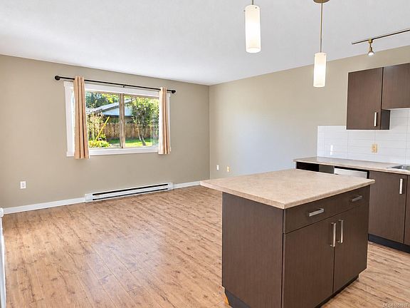 3rd image of 1600 Caspers Way #101