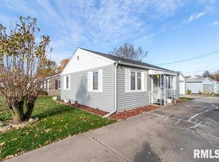 3705 14th Ave, Moline, IL 61265