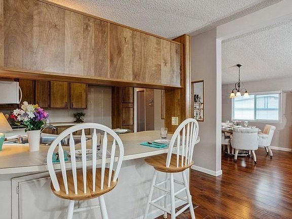 5th image of 133 Kaseberg Dr