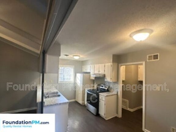 4th image of 4023 Haliburton St