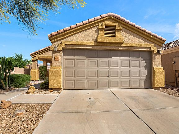 2nd image of 3018 E Blackhawk Dr