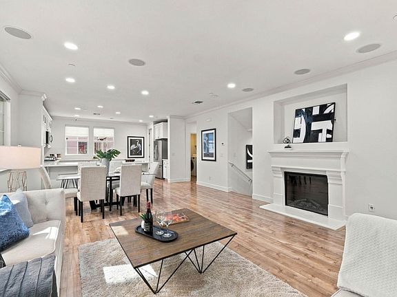 3rd image of 56 Regency Pl