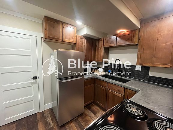 3rd image of 1165 Canal Ave #1