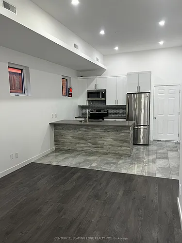 1375 Bathurst St #A Photo 1