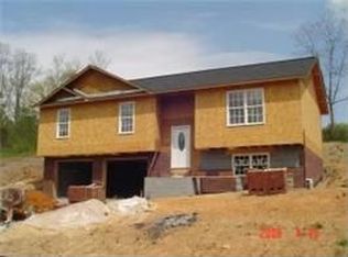 152 Hunters Run Ln, Mt Carmel, TN 37645