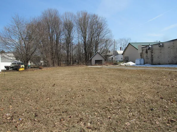 19 Weston Avenue, Madison, ME 04950