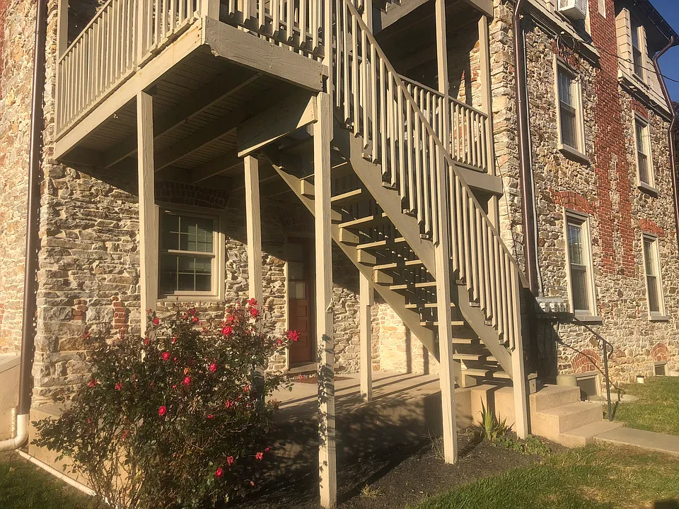 945 Old Wilmington Rd #1