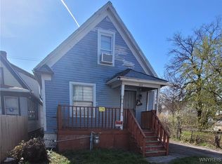614 7th St, Niagara Falls, NY 14301