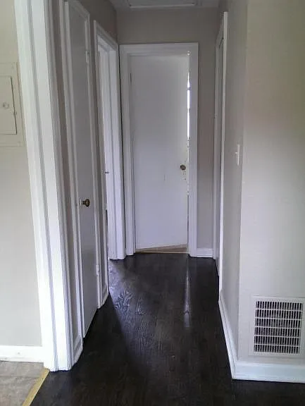 711 N College Ave #2 — Photo 4
