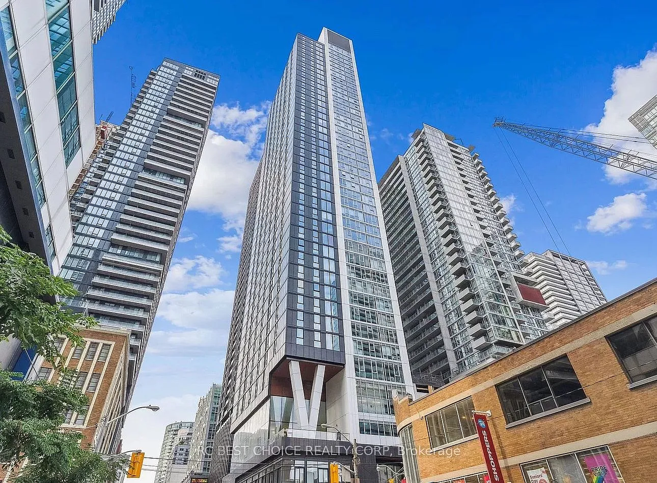 2 bed, $2,400 — Photo 1