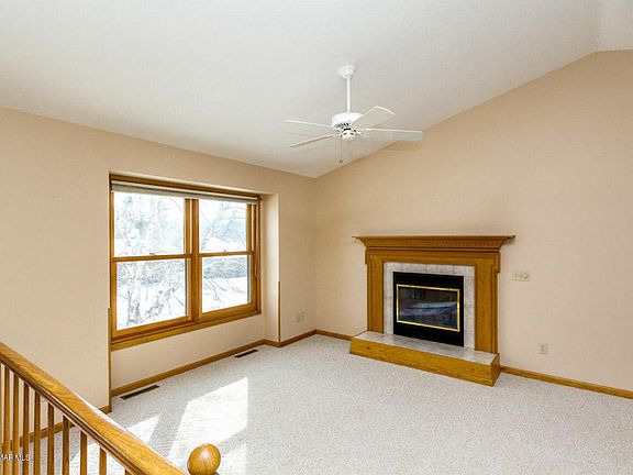 4th image of 2109 Beacon Dr SW