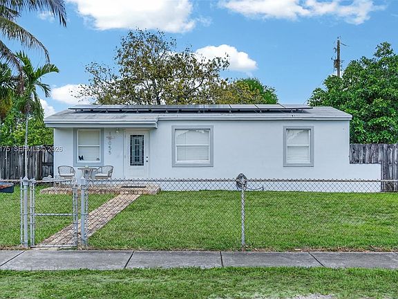 3rd image of 10055 SW 52nd Ter