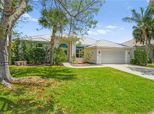 2640 White Cedar LN, NAPLES, FL 34109