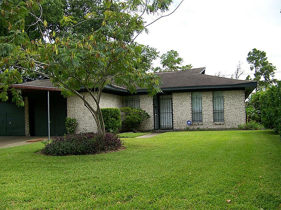 1st image of 4307 Rosebud Dr