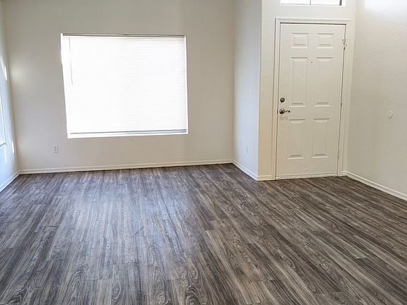 3rd image of 3860 E Longhorn Dr