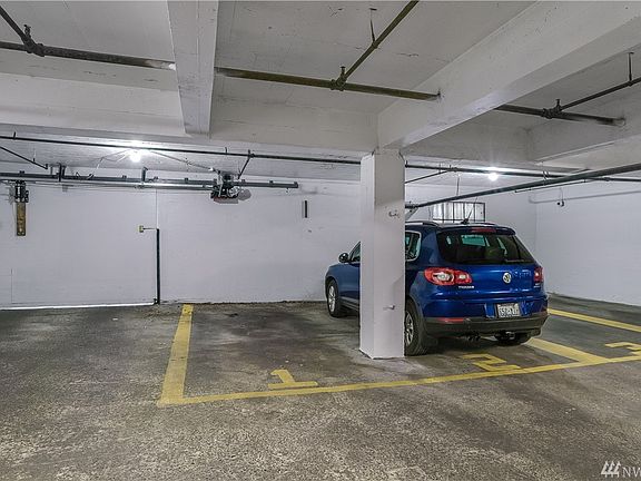 3rd image of 400 Boylston Ave E APT 403