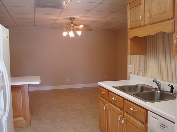 2nd image of 25 Hillside Dr #C
