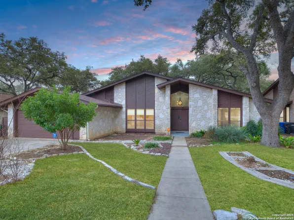 8822 Rustling Branches, San Antonio, TX 78254