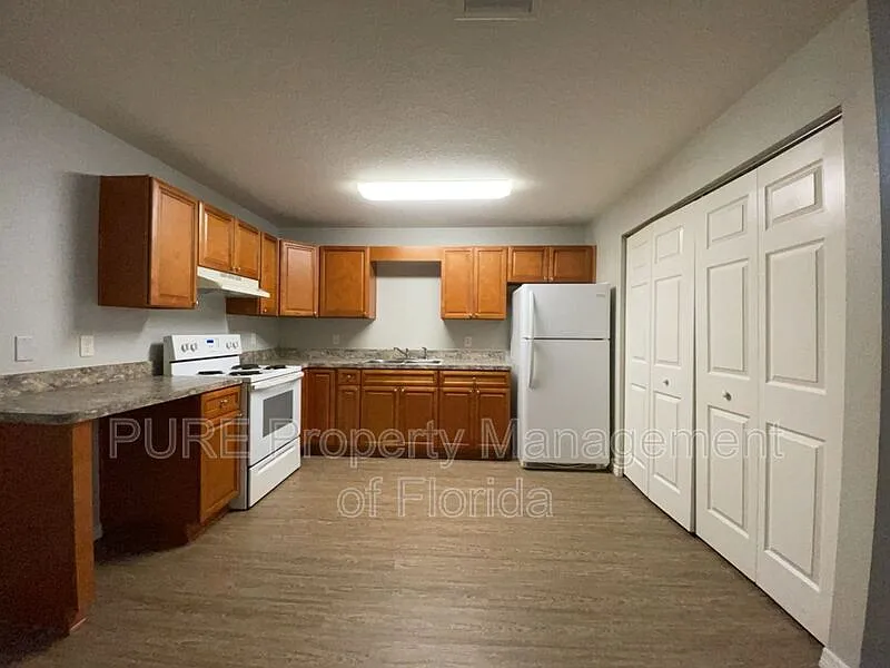 2 bed, 1.0 bath, 770 sqft, $1,045 — Photo 4