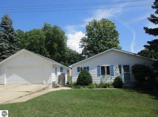 578 Balsam Rd, Frankfort, MI 49635