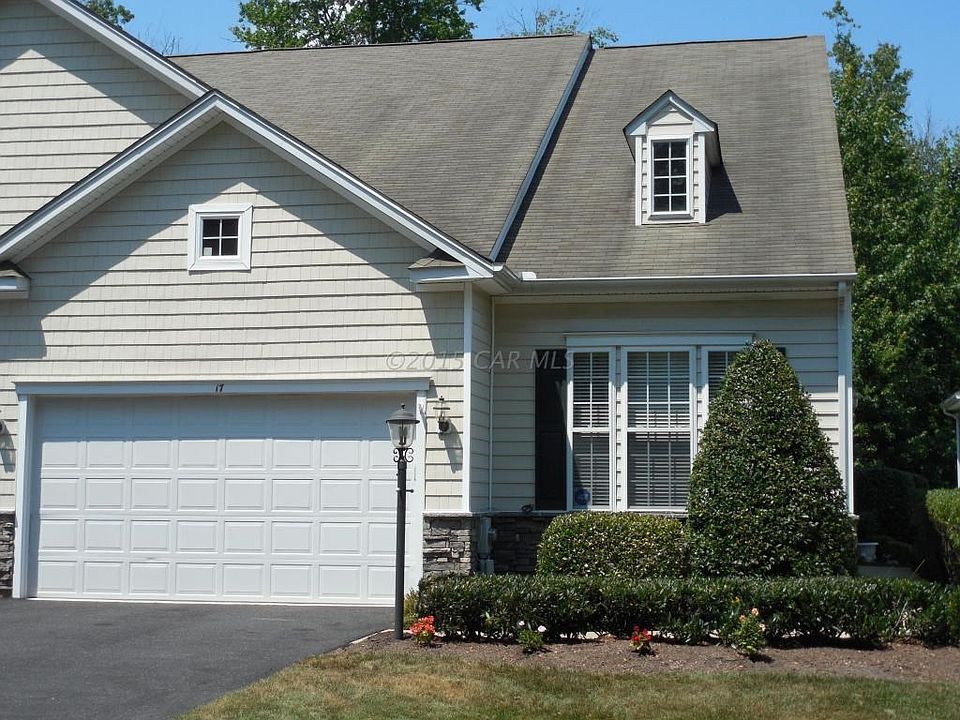 17 Arcadia Court 002