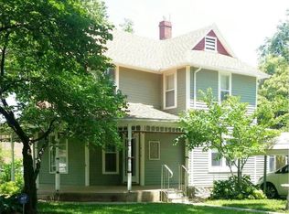 1916 NW Tyler St, Topeka, KS 66608