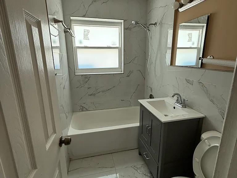6240 SW 22nd Ct — Photo 32