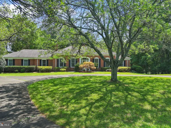 7659 Waterloo Farm Rd, Warrenton, VA 20186