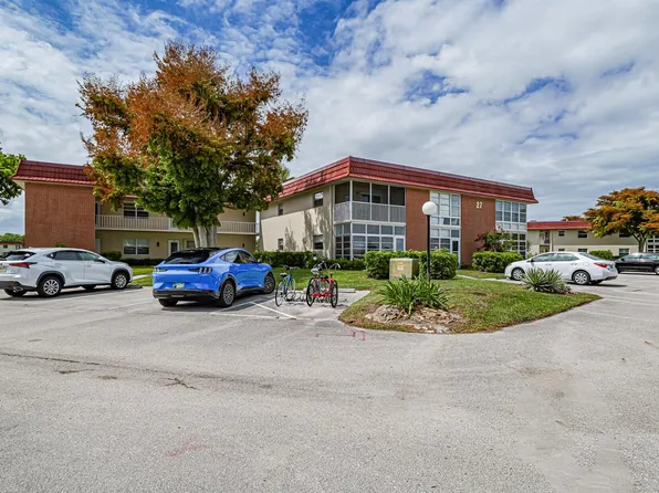 27 Pine Arbor Ln APT 205, Vero Beach, FL 32962