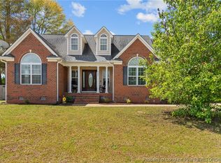 5602 Country View Ln, Wade, NC 28395