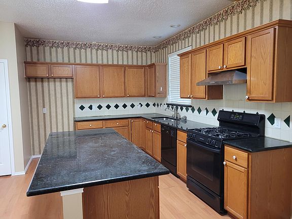 5th image of 3314 Lochwood Dr