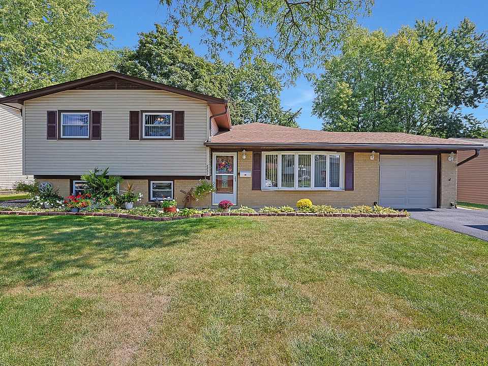 1st image of 6857 Hawthorne Ln