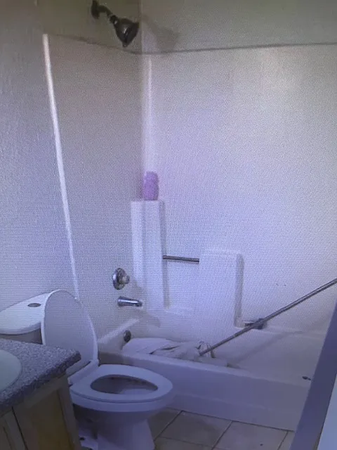 2 bed, 930 sqft, $1,200 — Photo 3