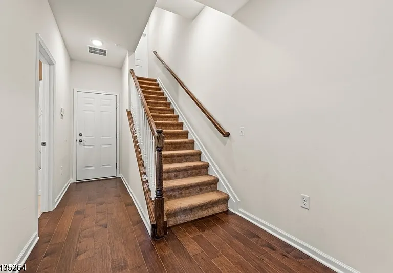 18 Cortland Ct #A — Photo 4