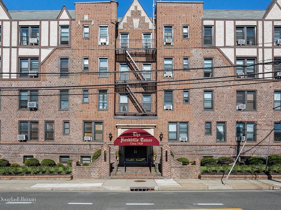 1st image of 12 Hempstead Ave APT 1Q