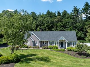 22 Fawn Dr, Granby, CT 06035