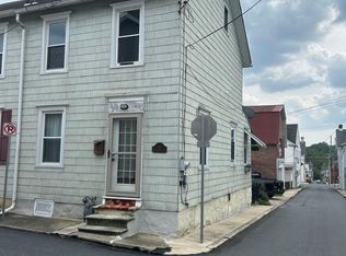 114 Limestone St, Catasauqua, PA 18032