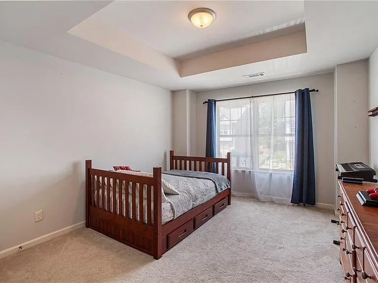 290 Turtle Creek Dr — Photo 16