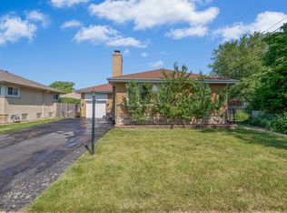 4848 Harnew Rd S, Oak Lawn, IL 60453