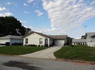 8041 Pasadena Dr, Port Richey, FL 34668