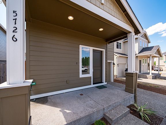 4th image of 5726 NE 131st Pl