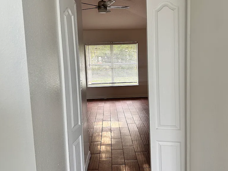 51 Randolph Dr — Photo 9